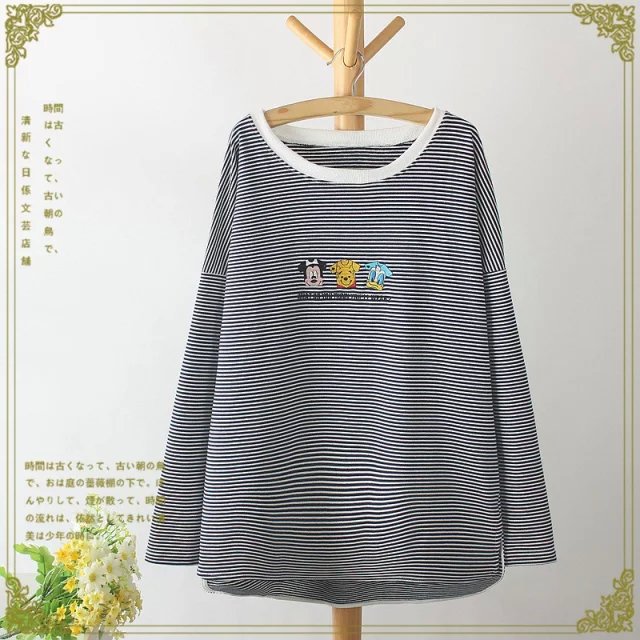 Women Autumn thick cotton Fashion Striped print Cartoon Embroidery O-Neck batwing Sleeve T-shirt Casual loose brand tops