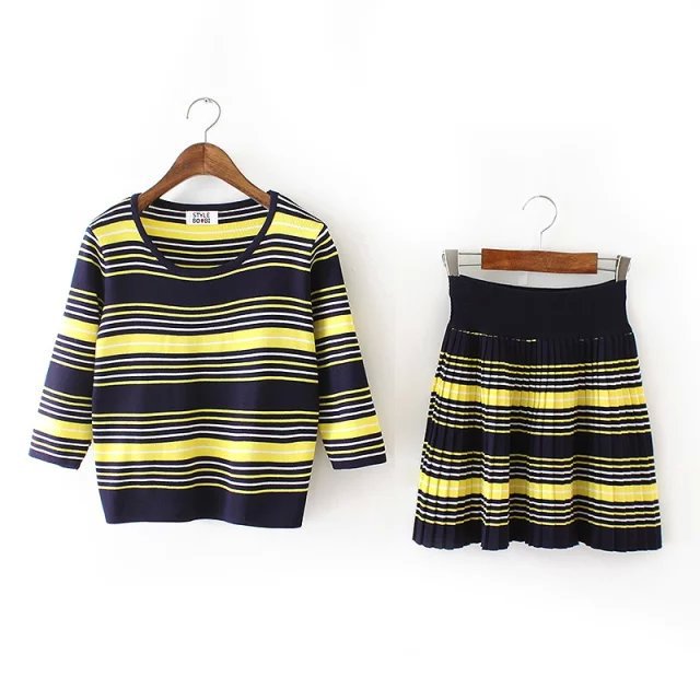 Women Two Piece Sets New Fashion Striped Knit Sweaters + Skirt Womens O-Neck Short Sleeve casual Brand shirts