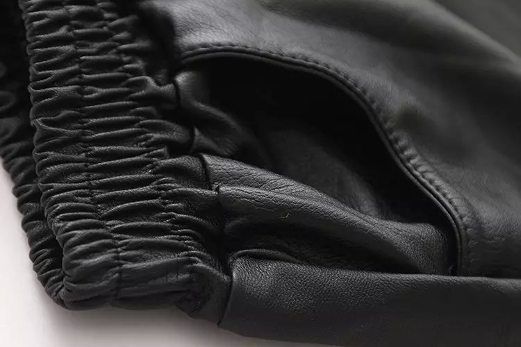 Fashion women elegant winter Black Faux leather shorts elastic waist pockets casual fit brand design