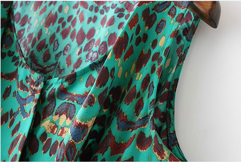 Fashion Women Elegant Sexy Leopard print Jumpsuits O neck Sleeveless pocket Elastic waist Casual Rompers