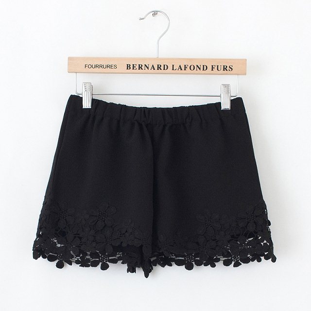 summer New Fashion Ladies' elegant lace patchwork hot shorts high quality zipper casual Slim brand designer shorts