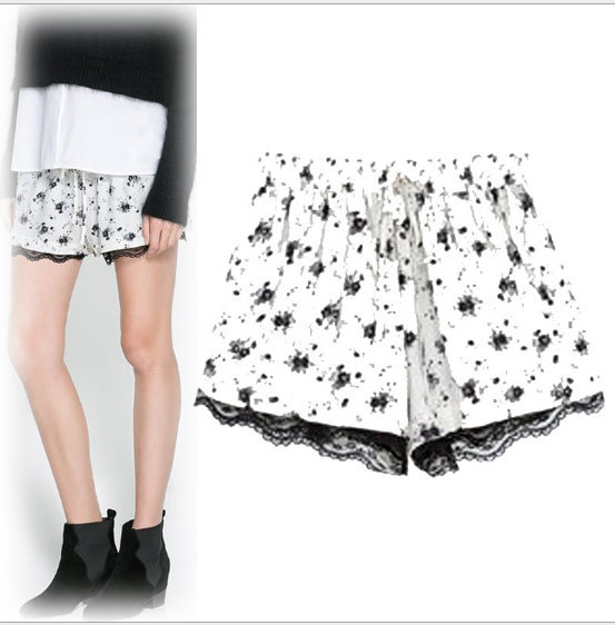 03Q217 New fashion Ladies' elegant floral print lace spliced shorts Elastic Waist casual Slim brand designer shorts