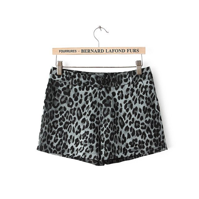 XYY33 Fashion Ladies' elegant Leopard print Zipper pocket High Waist shorts quality casual slim shorts