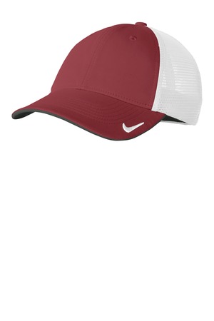 Nike Golf 889302 - Mesh Back Cap II