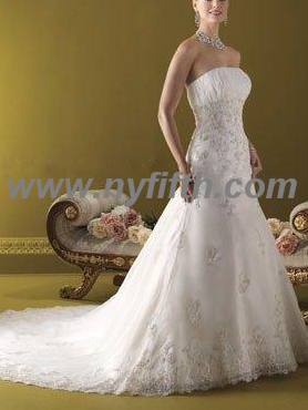 Gorgeous wedding dress