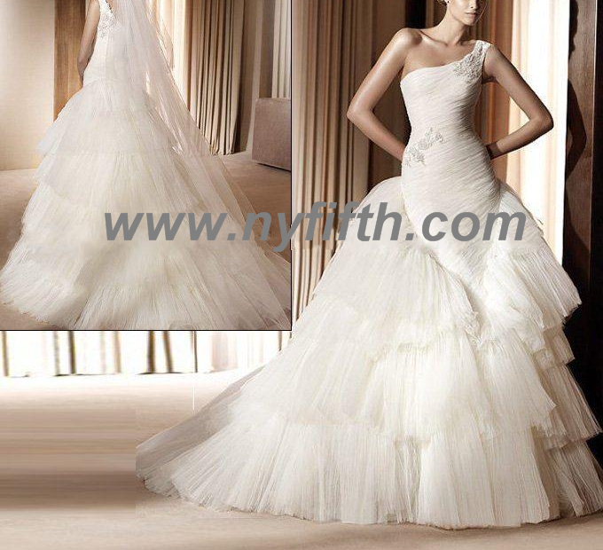 custom bridal dress